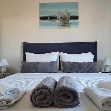 Ephantasy Living - Luxury With Roof Garden Prázdninový dům Kalamaki (Heraklion)