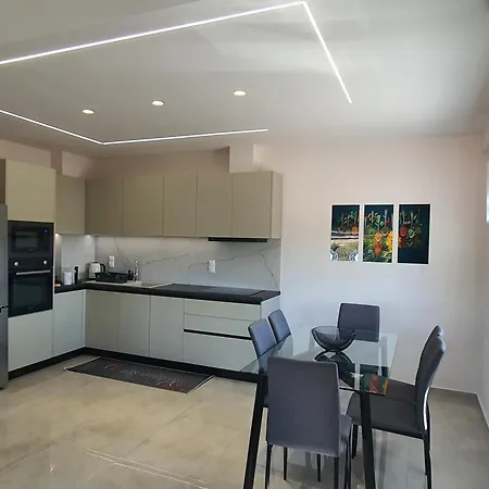 Ephantasy Living - Luxury With Roof Garden Kalamaki (Heraklion)